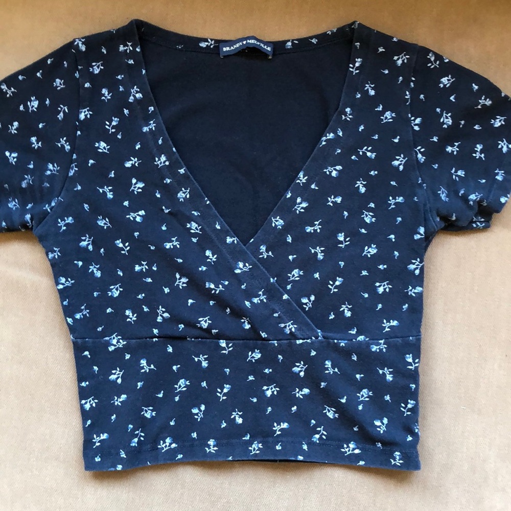 Brandy Melville Vneck cropped top black with white flowers Preowned